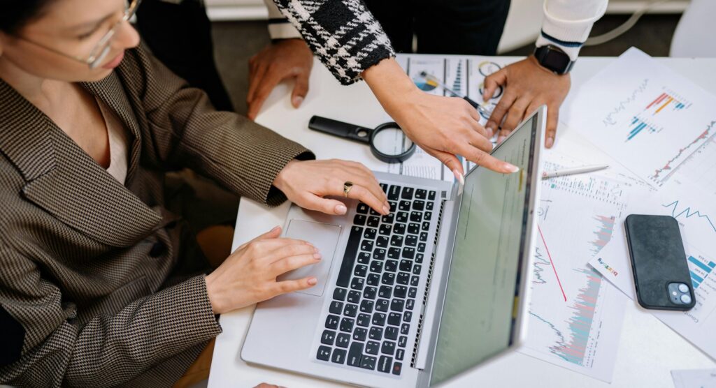 How Financial Institutions Can Leverage Inventory Data to Identify Cross-Selling Opportunities