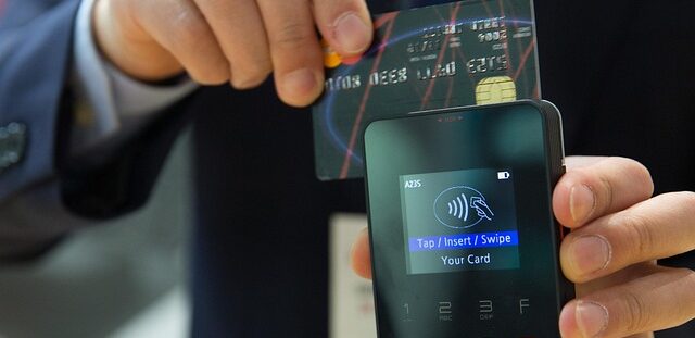The Fintech Features Small Businesses Expect from Traditional Banks in 2025