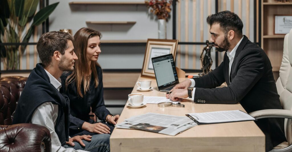 Using Real-Time Business Intelligence to Strengthen SMB Relationships: Transaction Patterns